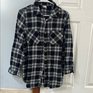 No Boundaries Black and White Plaid Button Down Shirt